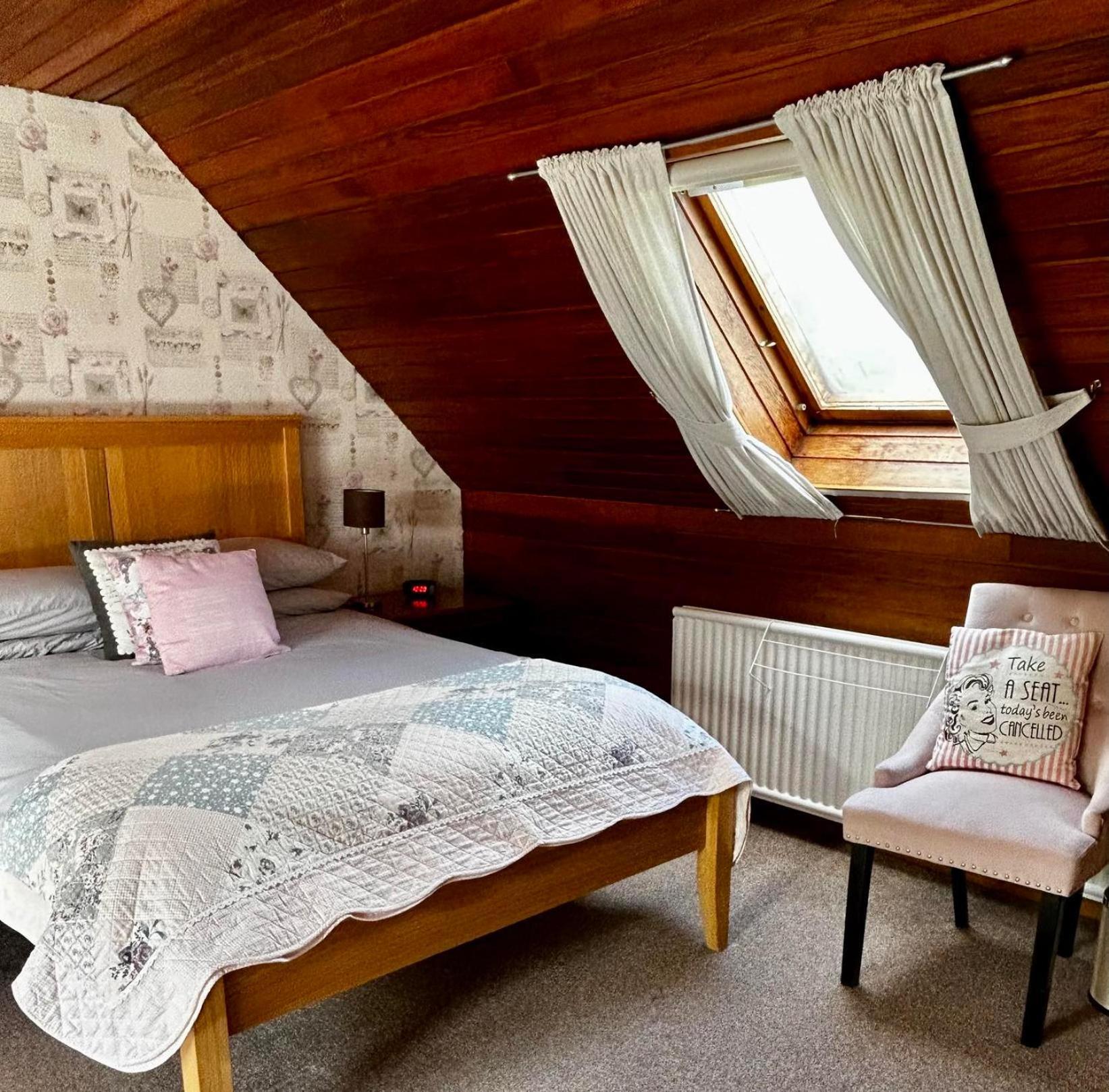 Dunroamin Bed And Breakfast Aviemore Exteriér fotografie